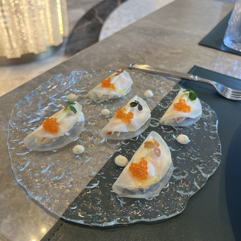 Закуска с камчатским крабом