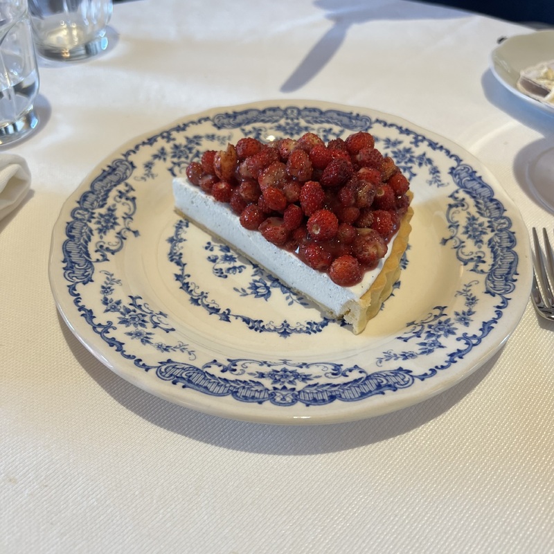Тарт с земляникой