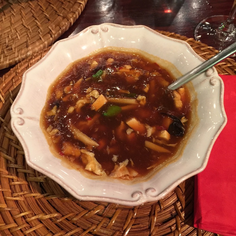 Кисло-острый суп с креветками и курицей