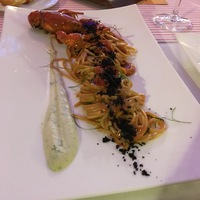 Спагетти с раком, высушенными оливками и соусом из фенхеля